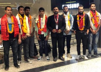 कुवेतमा अलपत्र परेका  ७ नेपाली स्वदेश फर्किए